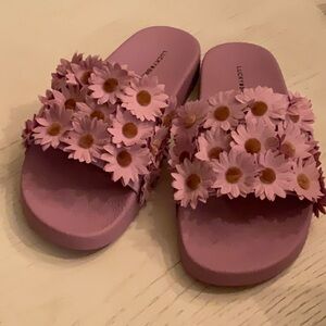 Lucky Brand Lavender Floral Slides